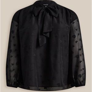 TORRID NWT Black Lace Chiffon Sheer Long Sleeve Cold Shoulder Heart Pattern Top